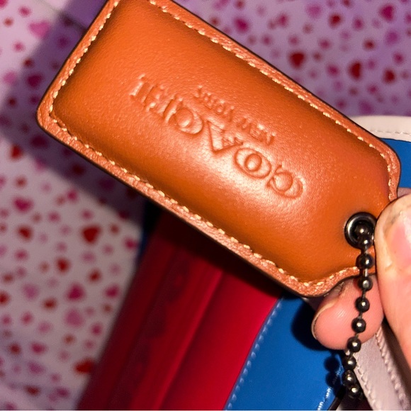 BNWT BEAUTIFUL COACH PURSE 👛 - Picture 2 of 7